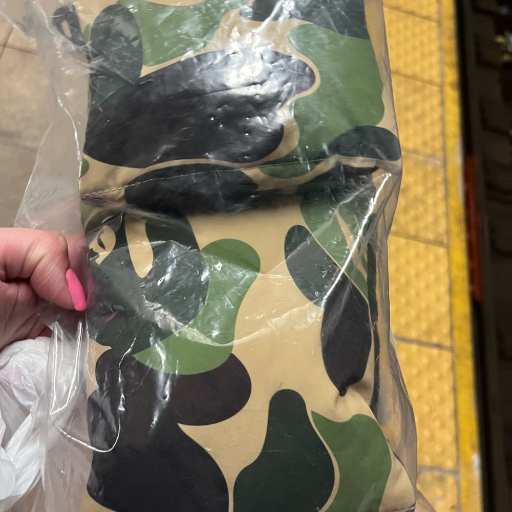 NWT BAPE A Bathing Ape Pocket Down Puffer Scarf Green Camo - Picture 3 of 8